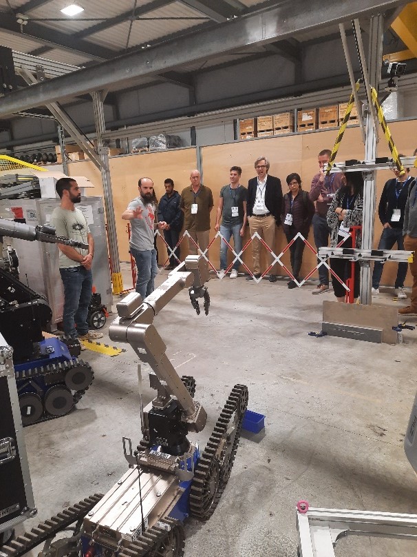 Figure 2: Seeing CERN commercial robots (left) and the TIM robot in the LHC mock-up (right)